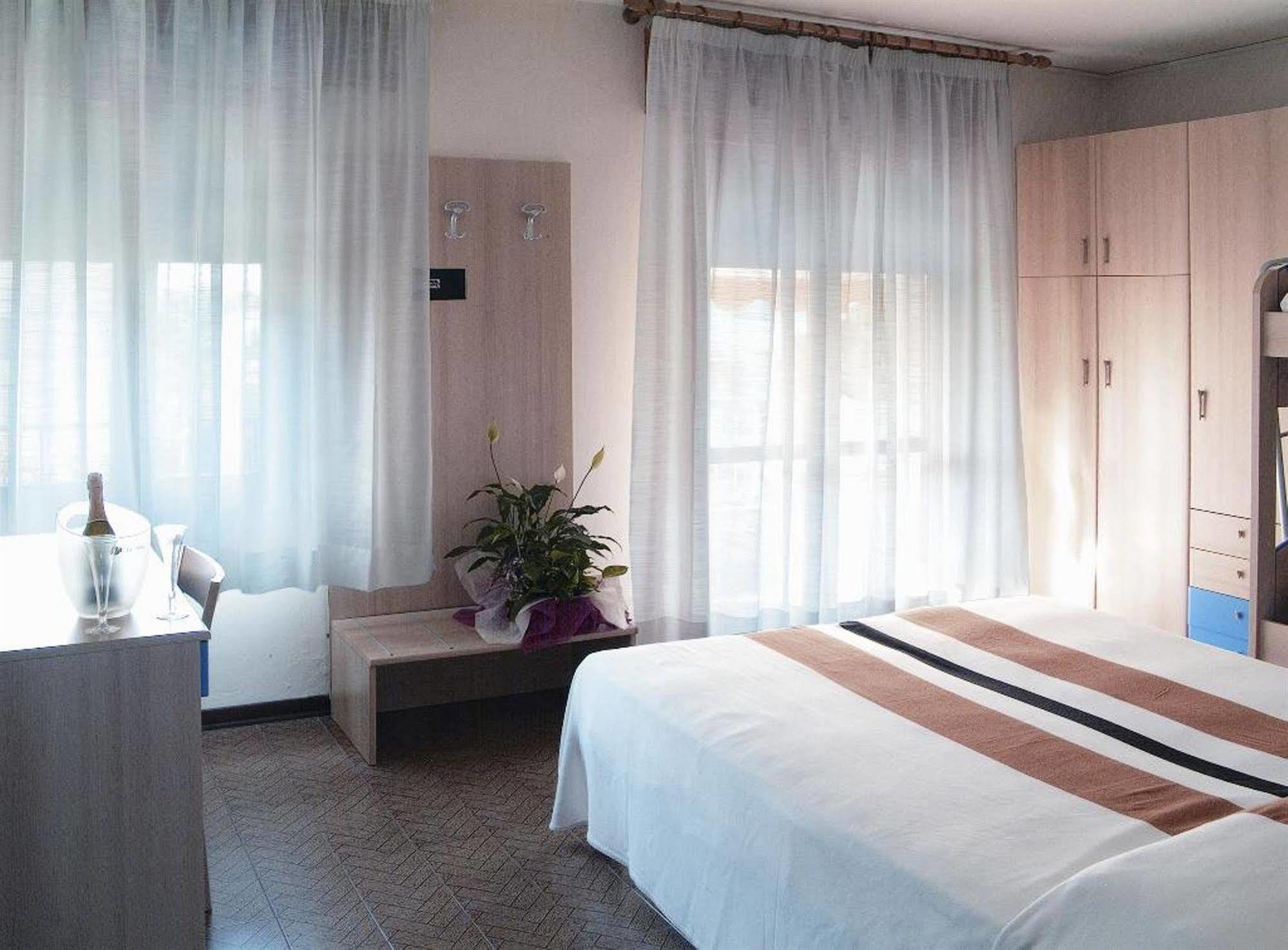 Hotel Nazionale Τζεσόλο Λίντο Εξωτερικό φωτογραφία